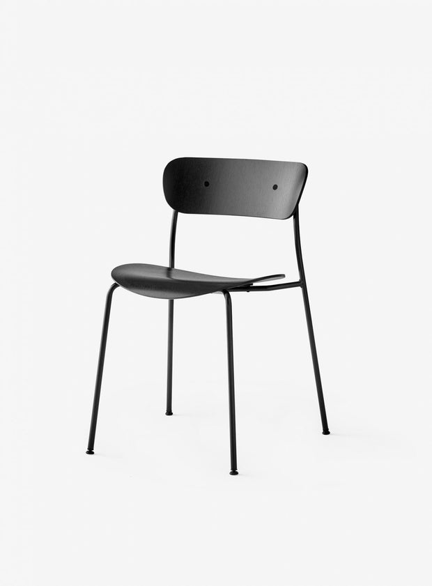 Stol ⎪ Pavillon Chair AV1 Lacquered Black Oak
